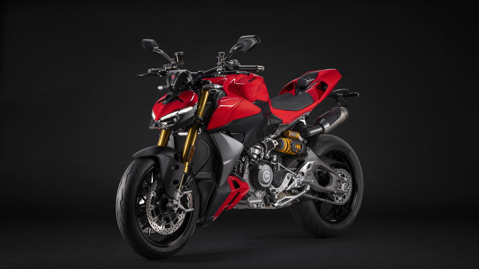 2025 Ducati Streetfighter V2 - front